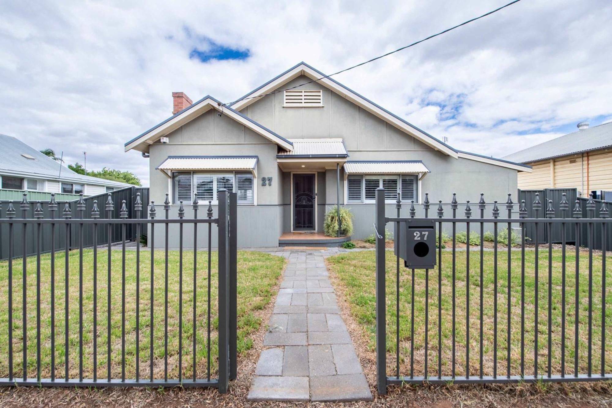 South Dubbo Hideaway - Pet Friendly Villa Dış mekan fotoğraf
