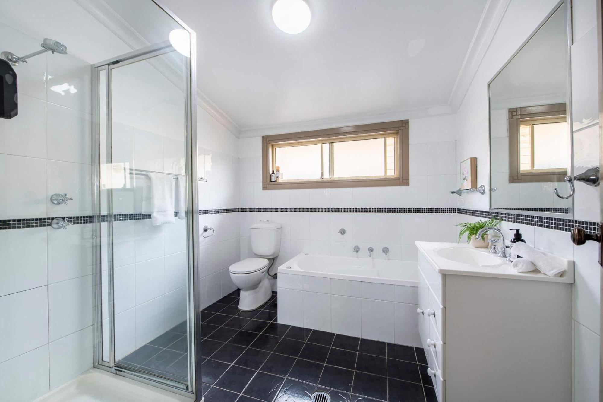 South Dubbo Hideaway - Pet Friendly Villa Dış mekan fotoğraf
