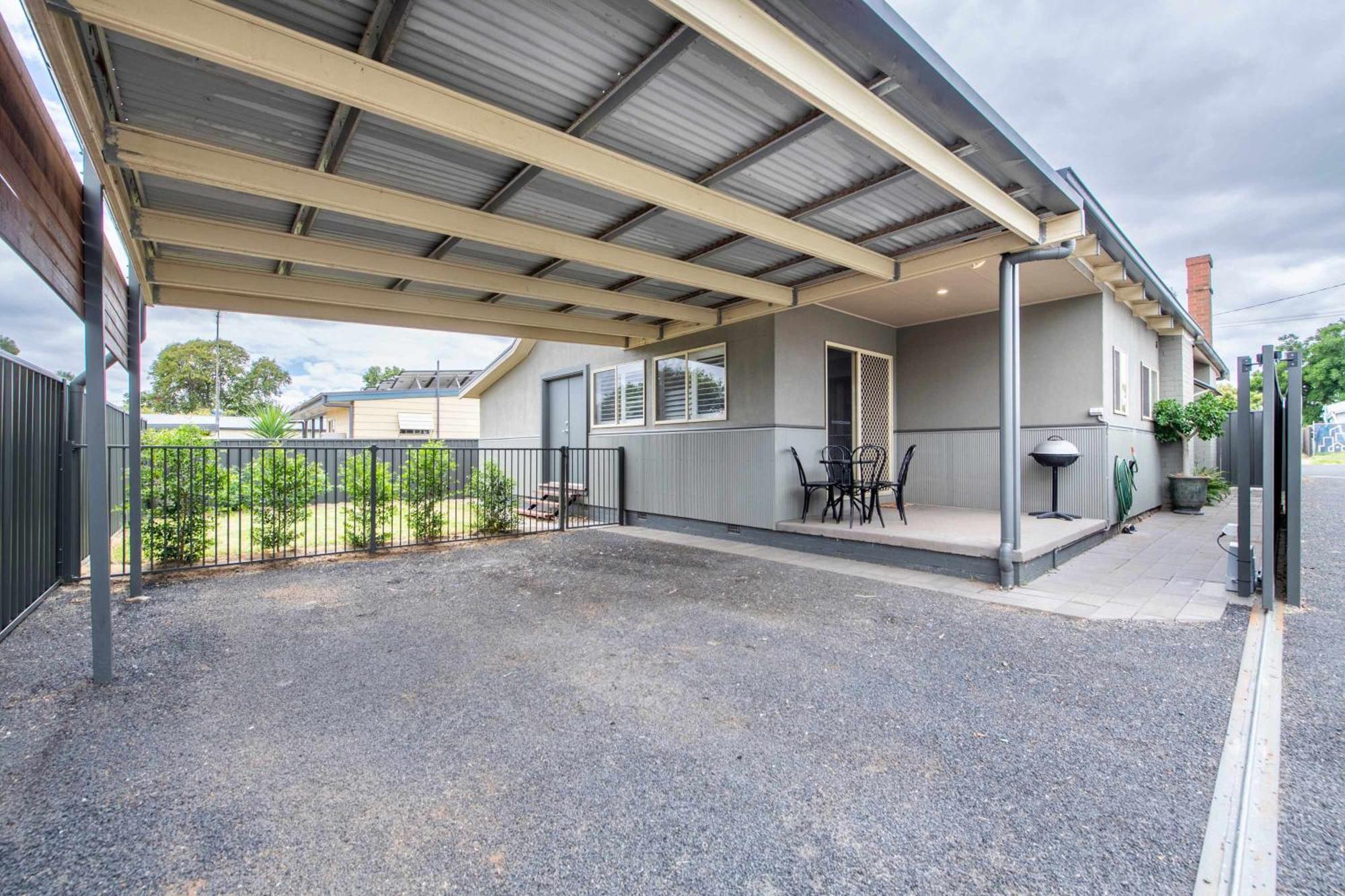 South Dubbo Hideaway - Pet Friendly Villa Dış mekan fotoğraf